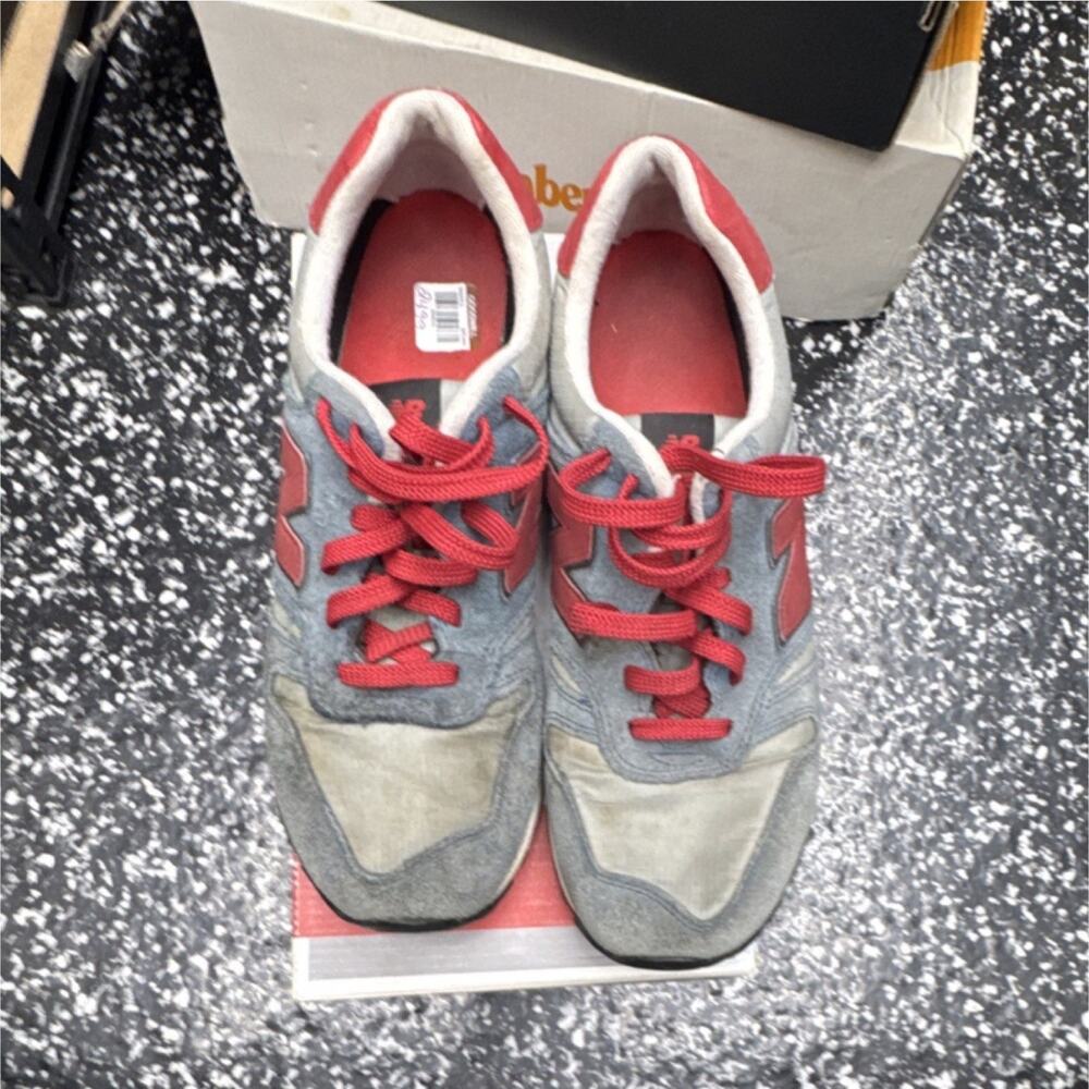 New Balance 501 Classics Gray Red Womens Sneakers WL501U01 Low Top Suede